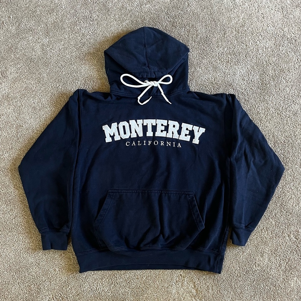 Navy blue Monterey hoodie💙